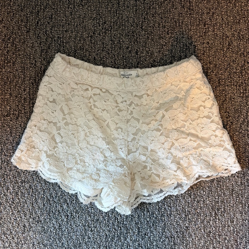 Abercrombie & Fitch Ivory Lace Shorts